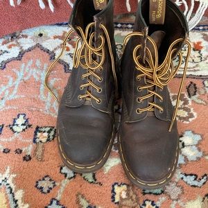 Dr martens Crazy Horse leather boots